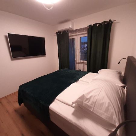 Apartman Mate Lopar Esterno foto