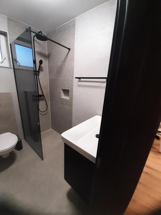 Apartman Mate Lopar Esterno foto