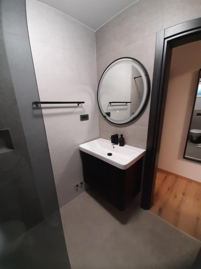 Apartman Mate Lopar Esterno foto