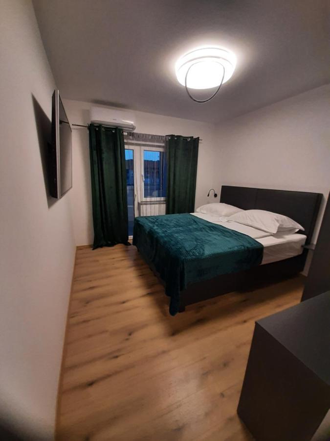 Apartman Mate Lopar Esterno foto
